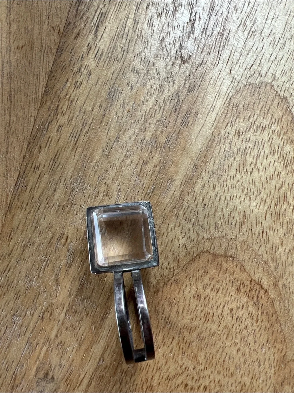 Women’s vintage funky 1979s ring